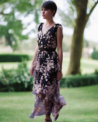 Self-Portrait Sleeveless Midnight Floral Mesh Dress in Black luxury-24 Self-Portrait Sleeveless Midnight Floral Mesh Dress in Black luxury-24