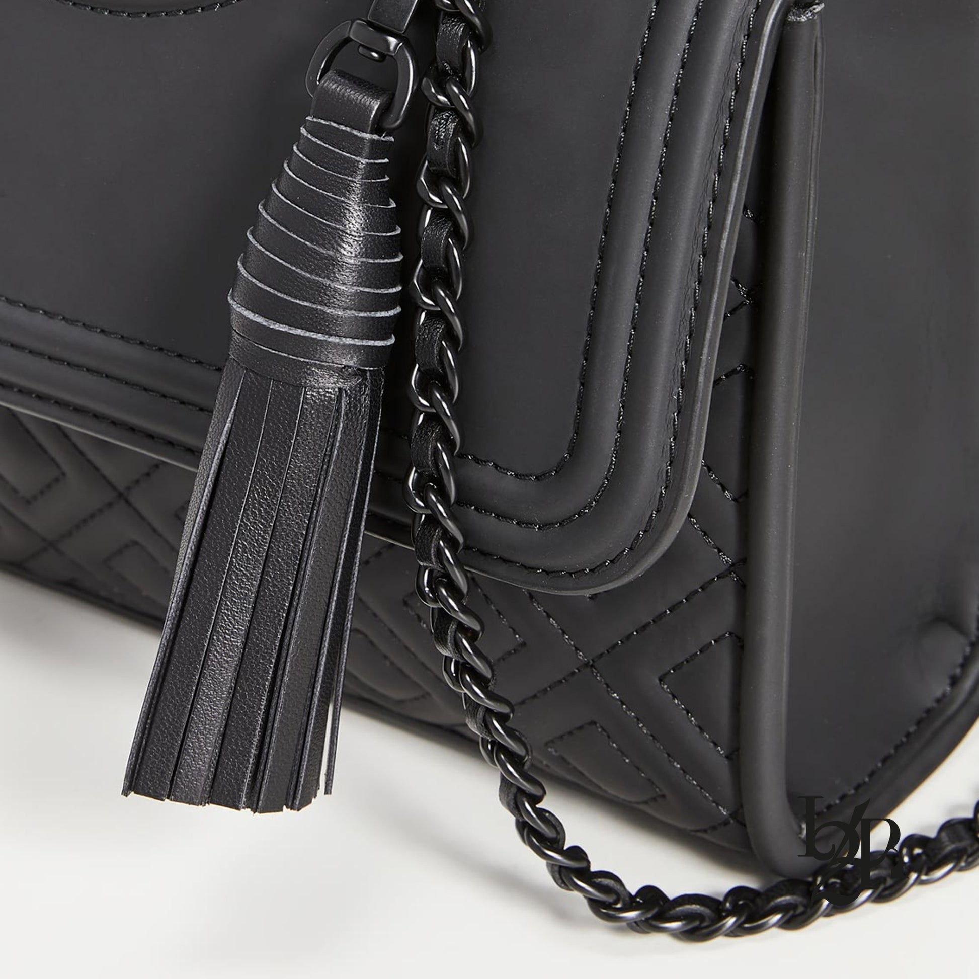 Fleming Mélange Raffia Convertible Shoulder Bag: Women's Handbags, Shoulder Bags